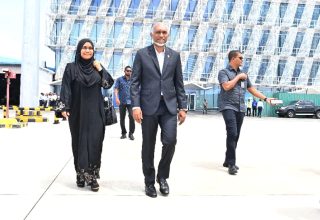 ރައީސްގެ ދެކަބަލުން އުމްރާއަށް.