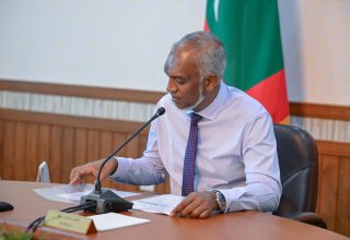 ކެބިނެޓު ބައްދަލުވުމުގައި ރައީސް ޑރ. މުހައްމަދު މުއިއްޒު/ ފޮޓޯ: ރައީސް އޮފީސް