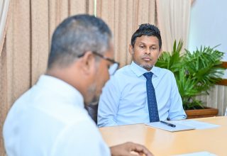 ރައީސުލްޖުމްހޫރިއްޔާގެ ނައިބު، ގއ. ދާންދޫ ކައުންސިލުގެ މެންބަރުންނާ ބައްދަލުކުރެއްވުން.