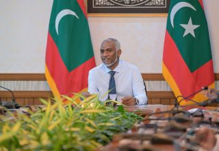 ރައީސުލްޖުމްހޫރިއްޔާ ޑރ. މުޙައްމަދު މުޢިއްޒު