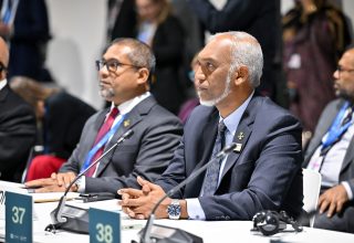 ބާކޫގައި ކުރިޔަށް ދާ އދ. ގެ ތިމާވެއްޓާއި ބެހޭ ސަމިޓް ކޮޕް-29 ގައި ރައީސް ތަގުރީރު ކުރެއްވުން/ ފޮޓޯ: ރައީސް އޮފީސް