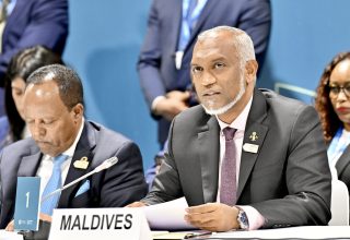 ރައީސް "ހައި-ލެވަލް އިވެންޓް އޮން ޑެލިވަރިންގް އަރލީ ވޯރނިންގްސް ފޮރ އޯލް އެންޑް އެޑްރެސިންގް އެކްސްޓްރީމް ހީޓް"ގައި ތަޤުރީރު ކުރެއްވުން.