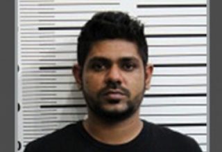 ރާއްޖެއަށް 72 ކިލޯ މަސްތުވާތަކެތި އެތެރެކުރުމުގައި އިސްކޮށް ހުރި ކަމަށް ފުލުހުން ތުހުމަތުކުރާ އިރުފާން ތަގިއްޔު -- ފޮޓޯ: ޕޮލިސް