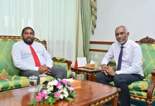 ރައީސް ޑރ، މުހައްމަދު މުއިއްޒާއި، ޖުމްހޫރީ ޕާޓީގެ ލީޑަރު ގާސިމް އިބްރާހިމް/ ފޮޓޯ: ރައީސް އޮފީސް