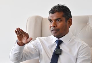ޝިމާދު އިބްރާޙިމް: ފޮޓޯ/މިހާރު