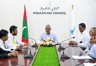ރައީސުލްޖުމްހޫރިއްޔާ، ހއ. ހޯރަފުށީ ރަށު ކައުންސިލާއި، އތމ ކޮމެޓީ އަދި މުއައްސަސާތަކުގެ އިސްވެރިންނާ ބައްދަލުކުރެއްވުން