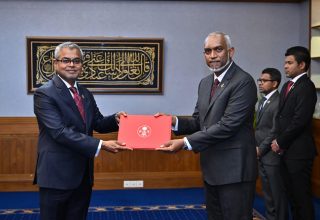 ރައީސުލްޖުމްހޫރިއްޔާ ދެ މިނިސްޓްރީ އެއްކޮށްލައްވައި މިނިސްޓަރ އޮފް ޓޫރިޒަމް އެންޑް އެންވަޔަރަންމަންޓްގެ މަޤާމަށް ޠާރިޤު އިބްރާހީމް ޢައްޔަނުކުރެއްވުން