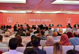 ބޭންކް އޮފް މޯލްޑިވްސްގެ އަހަރީ އާންމު ޖަލްސާގެ ތެރެއިން: ފޮޓޯ/ މިހާރު