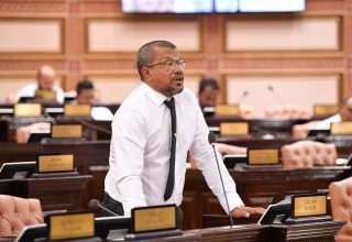 ގަލޮޅު އުތުރު ދާއިރާގެ މެންބަރު މުހައްމަދު އިބްރާހިމް - ފޮޓޯ: މަޖިލިސް