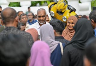 ރައީސް ޑރ މުޙައްމަދު މުއިއްޒު