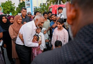 އީދު ދުވަހު ބޭއްވި "ޢީދު ހަވީރު 1446" ގައި ރައީސުލްޖުމްހޫރިއްޔާގެ ޢާއިލާއިން ބައިވެރިވެވަޑައިގަތުން/ ފޮޓޯ: ރައީސް އޮފީސް