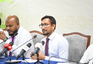 ޕީއެންސީގެ ޕާލިމަންޓު ގުރޫޕުގެ ލީޑަރު، އިނގުރައިދޫ ދާއިރާގެ މެމްބަރު އިބްރާހިމް ފަލާހު/ ފޮޓޯ: މަޖިލިސް