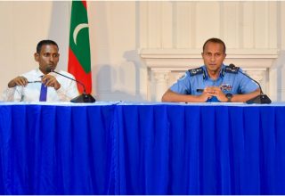 ކުރީގެ ކޮމިޝަނާރ އޮފް ޕޮލިސް މުހައްމަދު ހަމީދު އާއި ޕްރޮސެކިއުޓާރ ޖެނެރަލް ހުސެއިން ޝަމީމް ބައިވެރިވި ޕްރެސްއެއްގެ ތެރެއިން