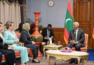 ފޮޓޯ: ރައީސް