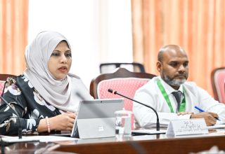 ނޭޝަނަލް ސޯޝަލް ޕްރޮޓެކްޝަން އެޖެންސީ (އެންސްޕާ) ގެ ސީއީއޯ ހީނާ ވަލީދު/ ފޮޓޯ: މިހާރު