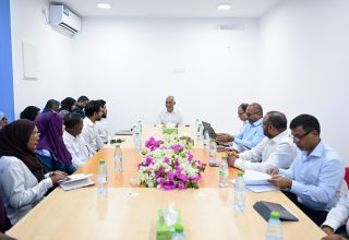 ރައީސް މުއިއްޒު މާފަރު ކައުންސިލާއި ބައްދަލު ކުރެއްވުން/ ފޮޓޯ: ރައީސް އޮފީސް