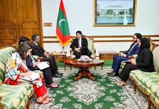 އިންޑިއާ ސަރުކާރުން ދިވެހިރާއްޖެއަށް ކަނޑައަޅުއްވާފައި ހުންނަވާ ސަފީރު، ރައީސުލްޖުމްހޫރިއްޔާގެ ނައިބުގެ އަރިހަށް އިޙުތިރާމުގެ ޒިޔާރަތެއް ކުރެއްވުން.