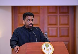 ސްރީލަންކާގެ ރައީސް ޑިސަނަޔަކެ: ފޮޓޯ/ ރައީސް އޮފީސް