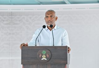 ރައީސް ޑރ މުހައްމަދު މުއިއްޒު: ފޮޓޯ/ ރައީސް އޮފީސް