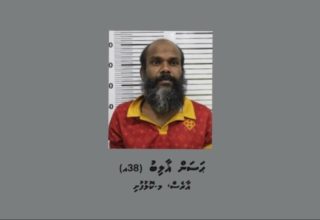 ހިޔާ ޓަވަރުގައި މީހަކު ރަހީނުކޮށް އިނގިލި ބުރިކޮށްލަން އުޅުނު މީހުންގެ ތެރެއިން ވައްކަމުގެ މައްސަލާގައި ހައްޔަރުކުރި މ. ކޮޅުފުށި، އާރެސް، ހަސަން ގާލިބް (38)--