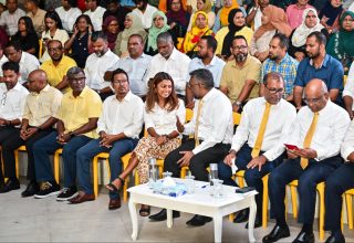 ރައީސް ނަޝީދު އެމްޑީޕީއާއި ގުޅިވަޑައިގަތުން ޖަލްސާގެ ތެރެއިން/ ފޮޓޯ: މިހާރު