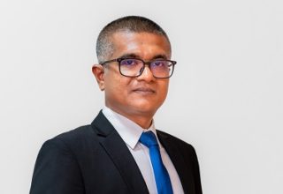 މިފްކޯގެ އިންޖިނިއަރިން އެންޑް ޕްރޮޖެކްޓްސް ޑިޕާޓްމަންޓުގެ ޖެނެރަލް މެނޭޖަރ މުއާޒް އަލީ/ ފޮޓޯ: ފައިލް