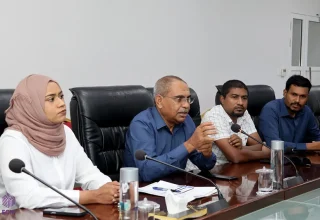 އީސީގެ ބައްދަލުވުމެއްގެ ތެރެއިން: ފޮޓޯ އީސީ
