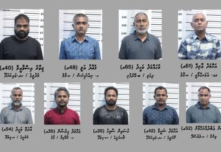 ސިނގިރޭޓް ވައްކަމުގެ ތުހުމަތަށް މިހާތަނަށް ހައްޔަރުކުރި މީހުން/ ފޮޓޯ: ފުލުހުން