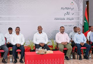 ރައީސުލްޖުމްހޫރިއްޔާ، ށ. މަރޮށި ރައްޔިތުންނާ ބައްދަލުކުރެއްވުން/ ފޮޓޯ: ރައީސް އޮފީސް