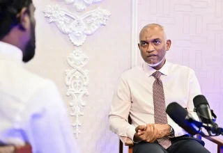 ރައީސް ޑރ މުހައްމަދު މުއިއްޒު: ފޮޓޯ ރައީސް އޮފީސް