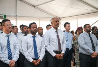 ޗައިނާ މެޝިނަރީ އިންޖިނިއަރިންގ ގްރޫޕް ކޯރޕަރޭޝަން ލިމިޓެޑް ގެ ފަރާތުން ދިވެހި ސަރުކާރަށް ފެން ހިންދާ ޕަމްޕް ހަދިޔާކުރުން.