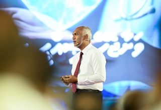 ސަރުކާރަށް ދެއަހަރު ފުރުމުގެ މުނާސަބަތުގައި ބޭއްވި ރަސްމީ ޖަލްސާގައި ރައީސުލްޖުމްހޫރިއްޔާ ބައިވެރިވެވަޑައިގެންނެވުން