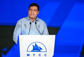 މާލެ ޓެކްސީ ލައިންގެ ޚިދުމަތް އިފުތިތާހުކުރުމުގެ ރަސްމިއްޔާތުގެ ތެރެއިން/ ފޮޓޯ: ރައީސް އޮފީސް