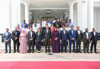 ފޮޓޯ: ރައިސް އޮފީސް