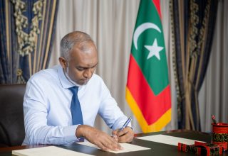 ރައީސް ޑރ. މުހައްމަދު މުއިއްޒު ބިލެއް ތަސްދީގުކުރައްވަނީ