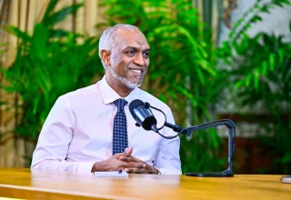 ރައީސުލްޖުމްހޫރިއްޔާ ޑރ  މުހައްމަދު  މުއިއްޒު