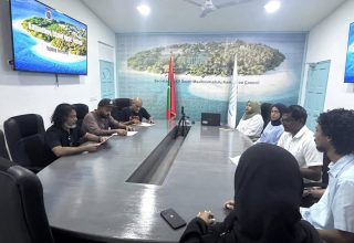 ކަމަދޫ މިއުޒިކް  ފެސްޓިވަލް  އިންތިޒާމް ކުރާ ފަރާތްތަކާއިއެކު ހެދިފައިވާ ޕާރޓްނަރޝިޕް އެގްރިމެންޓްގައި ރަސްމީކޮށް ސޮއިކުރުން