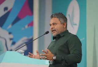 ޕީއެންސީގެ ހަރުގޭގައި ބޭއްވި ޖަލްސާ.  ވަގުތު އިމޭޖަސް: އަހުމަދު މަމްދޫހު
