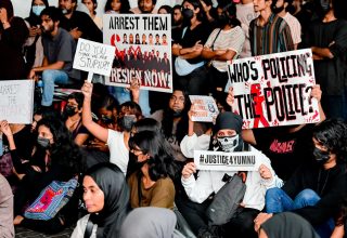ޒުވާނުންގެ މުޒާހަރާ--ފޮޓޯ:  މިހާރު
