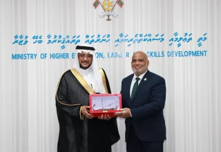 ސަޢުދީގެ އެމްބެސެޑަރު މިނިސްޓަރ ޑރ. ޢަލީ ހައިދަރާއި ބައްދަލުކުރެއްވުން