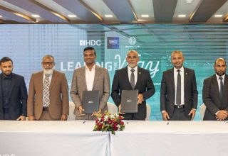 މީޑިއާ ވިލެޖާ އެކު ފަސް ތަރީގެ ހޮޓަލެއް ހެދުމަށް އެއްބަސް ވުމުގައި ސޮއިކުރުން