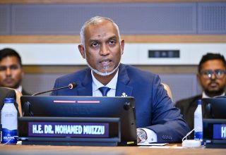 ރައީސް ޑރ މުއިއްޒު: ފޮޓޯ/ ރައީސް އޮފީސް