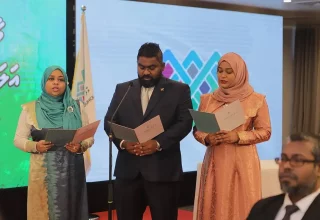މާލޭ ސިޓީ ކައުންސިލަށް އަލަށް އިންތިޚާބުވި މެންބަރުން - ފޮޓޯ: ދައުރު