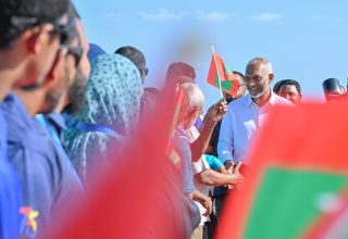 ރައީސް ޑރ މުއިއްޒު