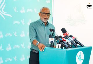 ޕީއެންސީ ޗެއާޕާސަން އަދި ރައްޔިތުންގެ މަޖިލީހުގެ ރައީސް އަބްދުއްރަހީމް އަބްދުﷲ/ ފޮޓޯ: ޚުލާސާ