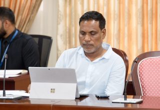 ރައްޔިތުންގެ މަޖިލީހުގެ ހުޅުމާލެ ދެކުނު ދާއިރާގެ މެމްބަރު ޑރ އަހުމަދު ޝަމްހީދު/ ފޮޓޯ: މަޖިލިސް