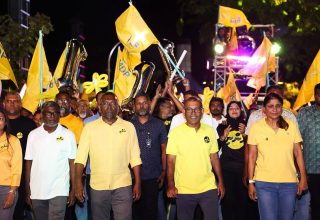 ބޮޑޫ ބަދަލު ކެމްޕެއިން ނިންމާލުމުގެ ޕެރޭޭޑުގެ ތެރެއިން -- ފޮޓޯ: ހުސެއިން ޝަފީއު