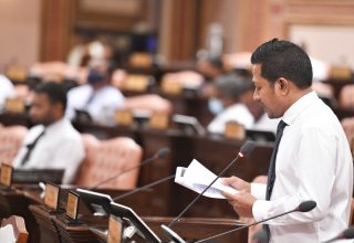އެމްއެމްޕީއާރުސީގެ މައްސަލަ ދިރާސާ ކުރުމަށް މަޖިލީހުގެ 241 ކޮމެޓީއާއި ޖުޑީޝަރީ ކޮމެޓީ ގުޅިގެން އުފައްދާފައި އޮތް ސަބް ކޮމެޓީގެ މުގައްރިރު އިމްތިޔާޒް ފަހުމީ/ ފޮޓޯ: މަޖިލިސް