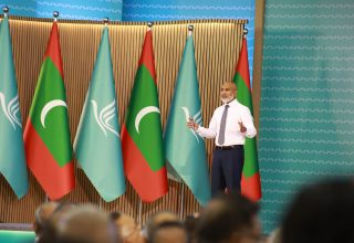ތަޢުލީމާއި މަތީ ތަޢުލީމާއި ހުނަރުތައް ތަރައްޤީކުރުމާ ބެހޭ ވަޒީރު ހުށައެޅުއްވި ސެޝަންގެ ތެރެއިން