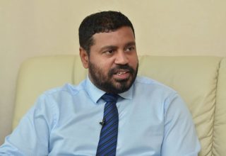 ޕީސީބީއަށް އަލަށް އައްޔަންކުރެއްވި މުޣުނީ، ފޮޓޯ: ހުސެއިން ޝަޔާހް / އަދަދު